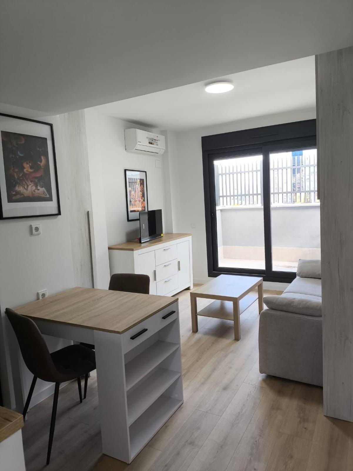 Estudios Homer Y Disney Con Piscina Climatizada, Piscina Exterior,Gimnasio, Coworking, Padel,Netflix Y Wifi Gratis San Sebastián de los Reyes Eksteriør billede